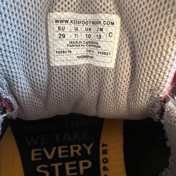 Perfect condition Kids Keens! - Picture 5 of 5